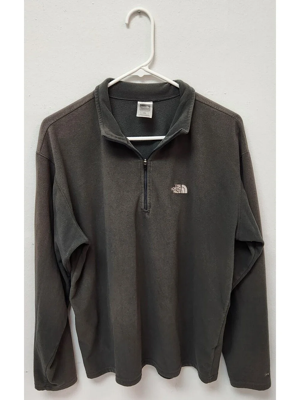 The North Face TKA 100 Fleece Men's Medium 1/4 Zip Pullover Gray Outdoor Gear